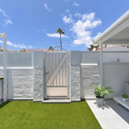 Macaronesia By Villagrancanaria * Playa del Inglés