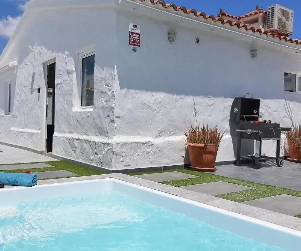 Macaronesia By Villagrancanaria * Playa del Ingles (Gran Canaria)